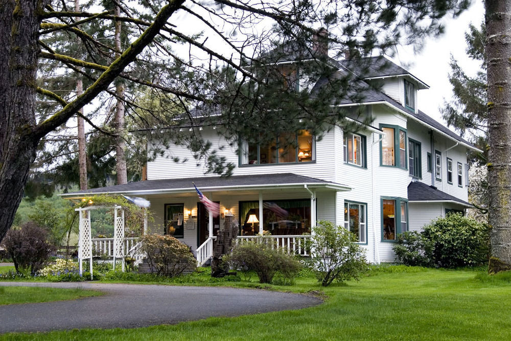 Miller Tree Inn Forks Ngoại thất bức ảnh