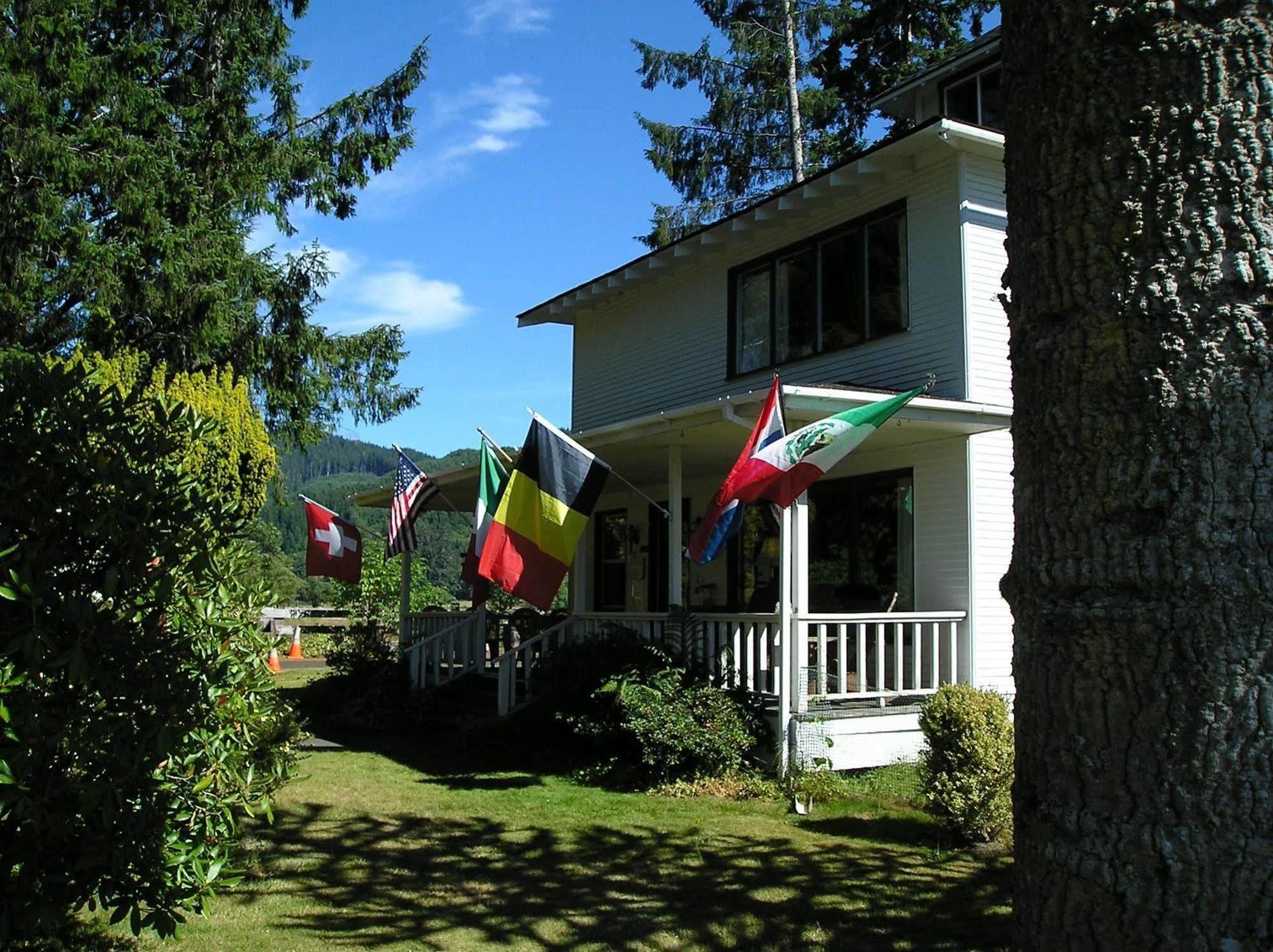 Miller Tree Inn Forks Ngoại thất bức ảnh